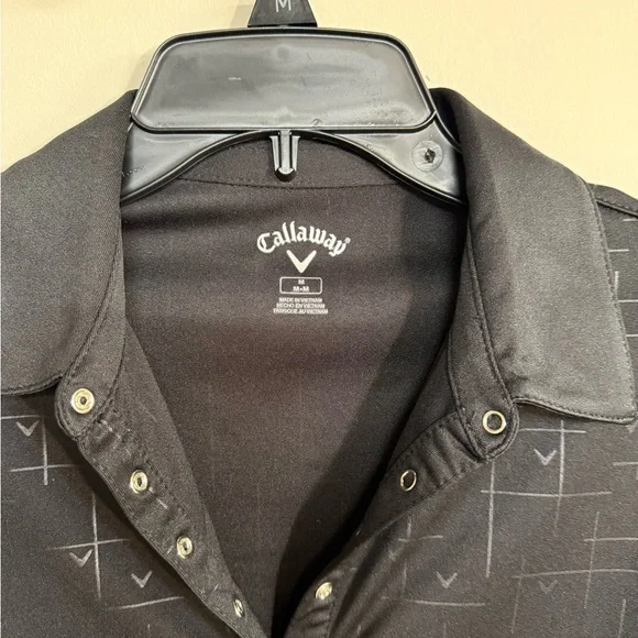Callaway Women's Black Button Down V-neck Golf Polo - Size Medium - Picture 2 of 4